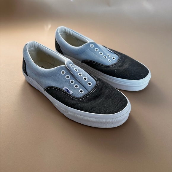 Vans - Picture 1 of 3